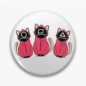 Cat guards Pin