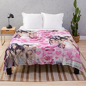 LE SSERAFIM AESTHETIC OT5 PINK Throw Blanket