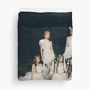 LE SSERAFIM - EASY  Duvet Cover