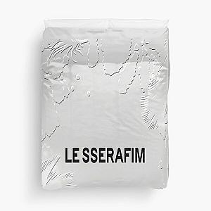  Le Sserafim Duvet Cover