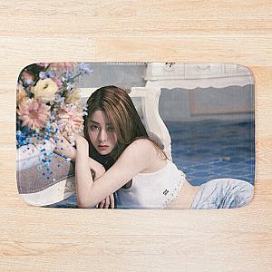 LE SSERAFIM YUNJIN Bath Mat