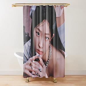 LE SSERAFIM KAZUHA - EASY  Shower Curtain