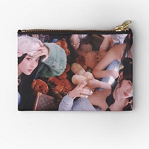 LE SSERAFIM EASY  Zipper Pouch