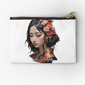 Yunjin LE SSERAFIM Zipper Pouch