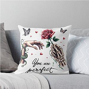 Liam Payne Throw Pillow