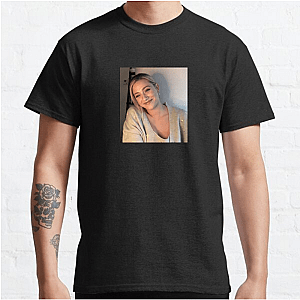 Lili Reinhart Unforgettable Performances Lili Reinhart T-Shirts
