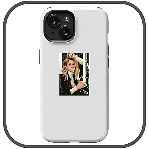 Lili Reinhart Cases