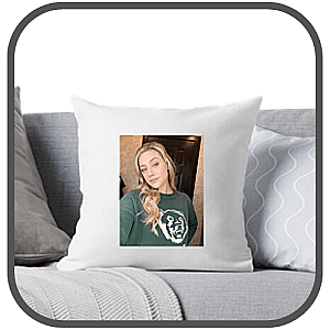 Lili Reinhart Pillows Cover