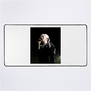London Feels – Lily Allen Style Lily Allen Mouse Pads