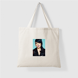 Lily Allen Knows the Tea Lily Allen Bags