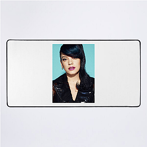 Lily Allen Knows the Tea Lily Allen Mouse Pads