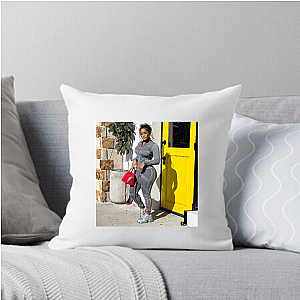 Queen Lira Approved Lira Mercer Pillows Cover