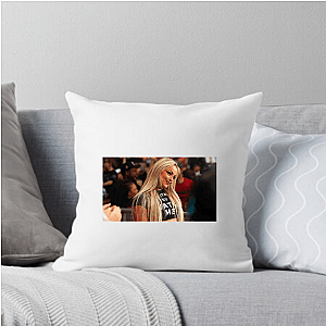 Comeback Queen Liv Morgan Liv Morgan Pillows Cover