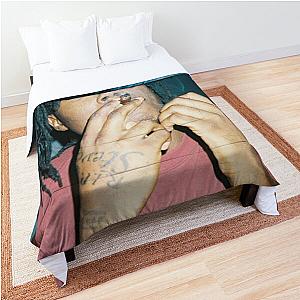 Lucki Puffing Smoke Grainy Poster Comforter