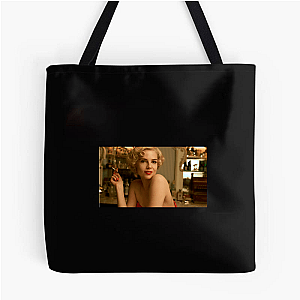Boynton On Screen = Magic Lucy Boynton Bags