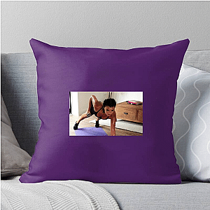 Online Trainer Lucy Mecklenburgh Pillows Cover