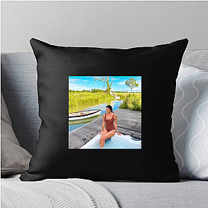 Wellness Coach Lucy Mecklenburgh Pillows Cover