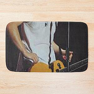 Luke Hemmings hands Bath Mat