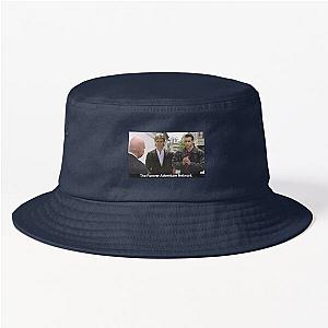 MacLeod introduces MacGyver to an old friend in a bucket hat.