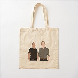 MacGyver and Tote Bag