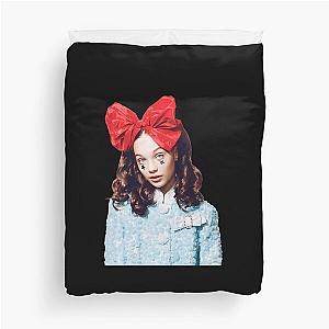 Red bow Maddie Ziegler Duvet Cover