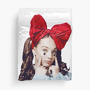 Maddie ziegler Duvet Cover