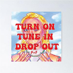 Hippie T-Shirt Maisie Williams Turn On Tune In Poster