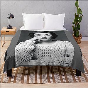 Maisie Williams Classic Throw Blanket