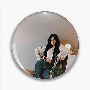 Mamamoo Pins - POSED HWASA Pin RB0508