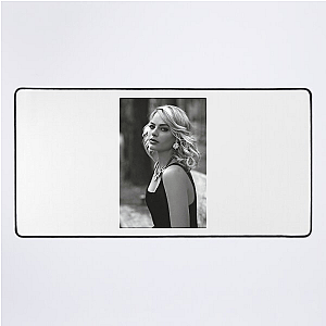 Margot Robbie Oscar Nominated Talent Margot Robbie Mouse Pads