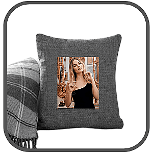 Margot Robbie Pillows Cover