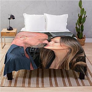 Chris Meloni & Mariska Hargitay Throw Blanket