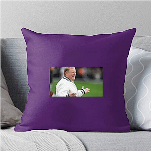 All Eyes on Mark Davis Mark Davis Pillows Cover