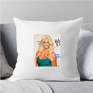 Too Chic to Fight Fair Maryse Ouellet Pillows Cover