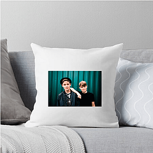 Max and Harvey Making Waves Max And Harvey Pillows Cover