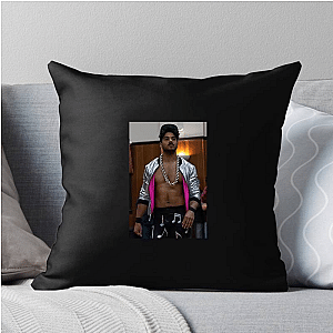 Wrestling Entertainer Max Caster Pillows Cover
