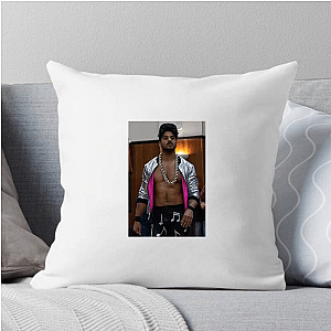 Wrestling Entertainer Max Caster Pillows Cover