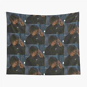 Maya Hawke salute Tapestry