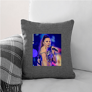 Mel C Kicks Back Melanie C Pillows Cover