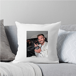 Online Personality Michael Finch Michael Finch Pillows Cover