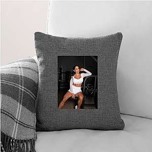 Global Workout Role Model Michelle Lewin Pillows Cover