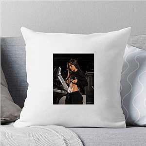 Wellness Motivation Queen Michelle Lewin Pillows Cover