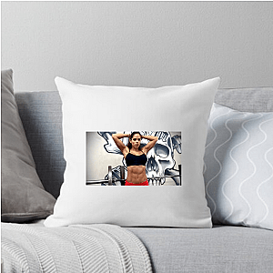 Bodybuilding Beauty Icon Michelle Lewin Pillows Cover