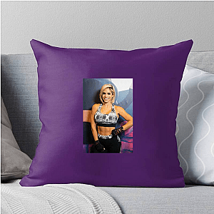Venezuelan Fitness Star Michelle Lewin Pillows Cover