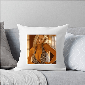 Hot Shot, Cold Rink Mikayla Demaiter Pillows Cover
