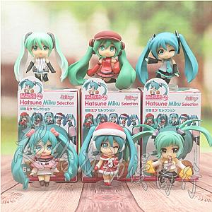 Hatsune Miku 1PCS Boxed Random Style Doll