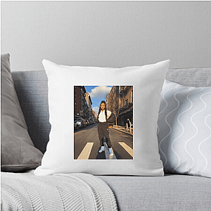Ming Lee Simmons Beyond The Runway Ming Lee Simmons Pillows Cover