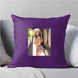 Body Transformation Coach Natalie Jill Pillows Cover