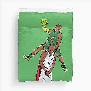 Nate Robinson Dunks Over Dwight Howard