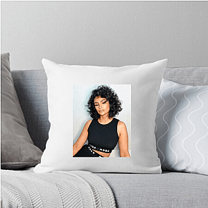 Nazanin Mandi Actress Vibes Nazanin Mandi Pillows Cover